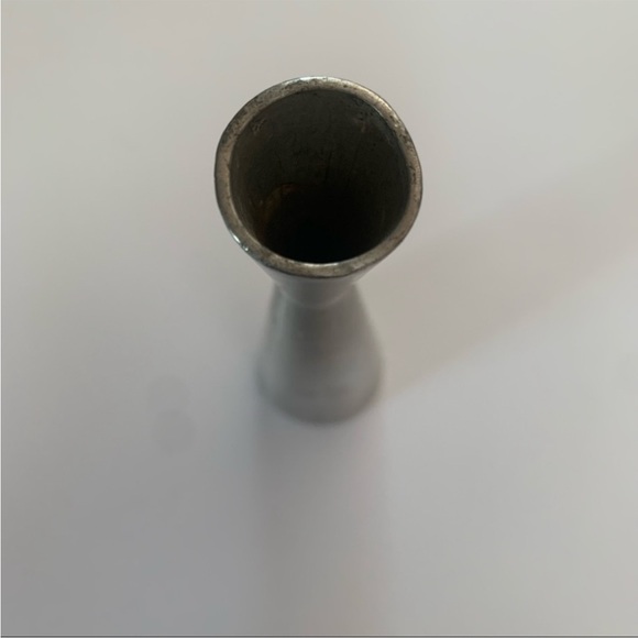 Vintage Royal Selangor pewter bud vase - Picture 3 of 6